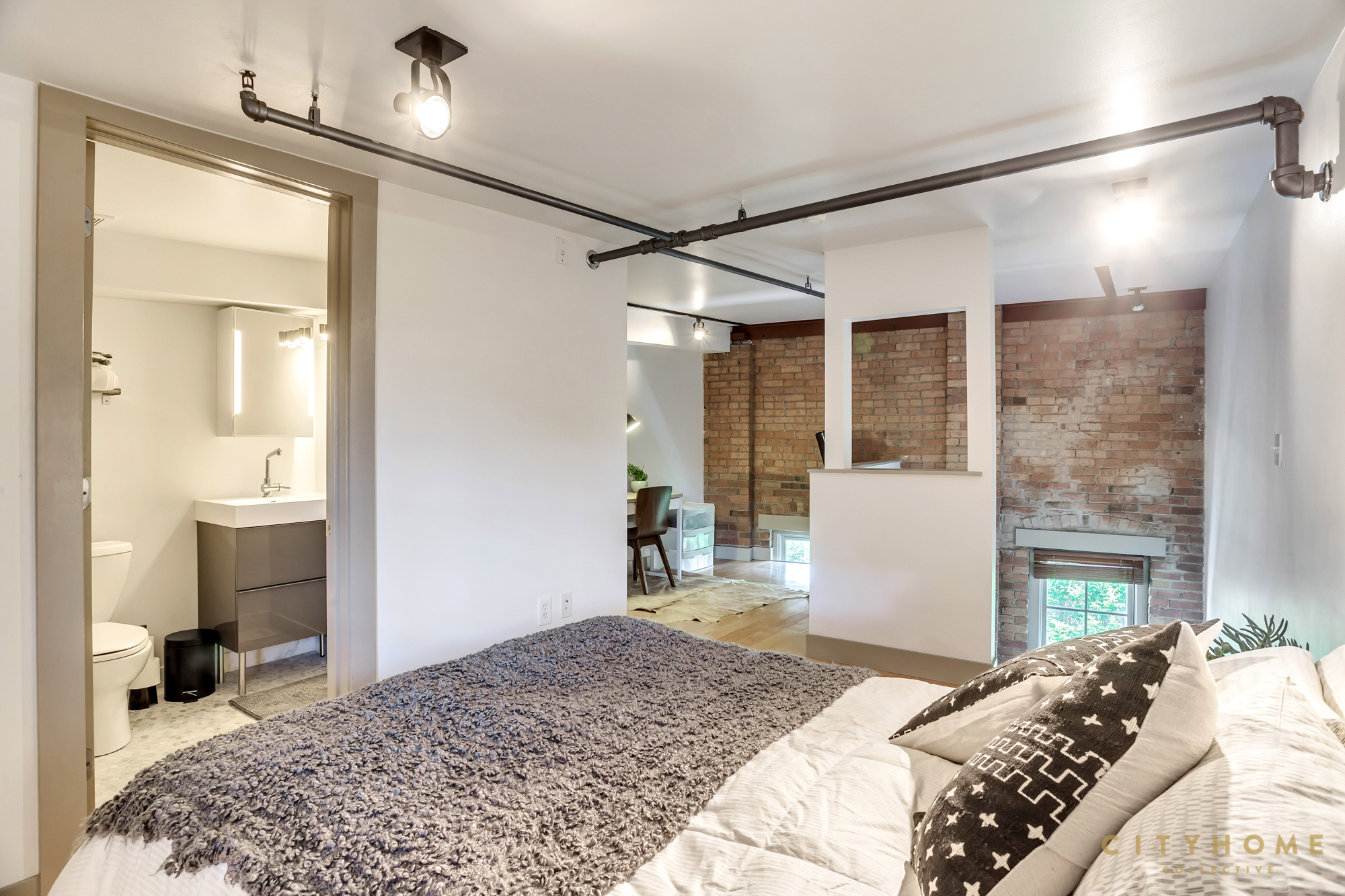 Pierpont Loft Downtown Love cityhomeCOLLECTIVE